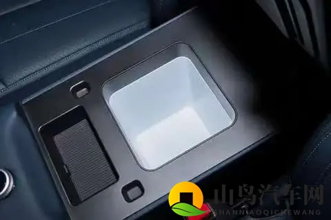 不到20万的“方盒子”SUV怎么样？方程豹钛7试驾后，说说真实感受-3