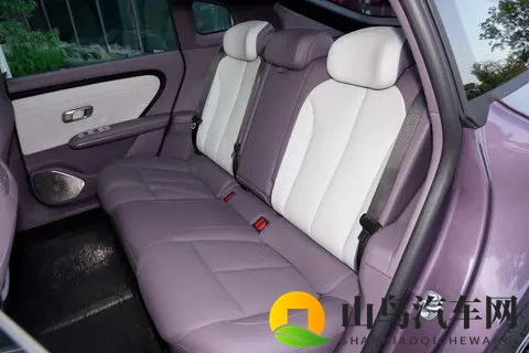 周鹏的移动“新主场”！ 传祺向往M8宗师正式上市-1