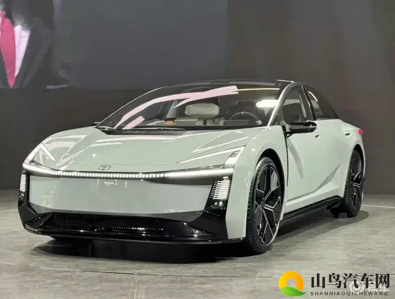 新卡罗拉概念车:设计大变,动力更强,能否再创销售奇迹-1