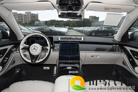 2469万起！2026款迈巴赫S级上市，取消手势操控，奔驰也玩减配-1