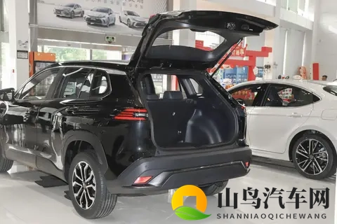 锋兰达2026款20L CVT豪华版与豪华PLUS版：详细配置对比-1