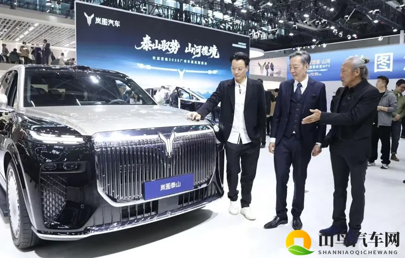 TVB大佬集体“团建” 评车？岚图这波文化共振玩明白了-1