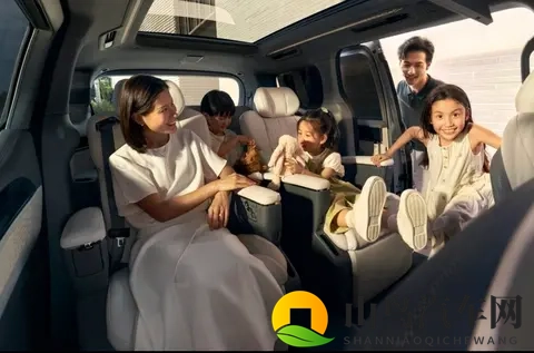 双十一给家人豪礼：极氪009限时权益来袭，宜商宜家的豪华MPV之选-1