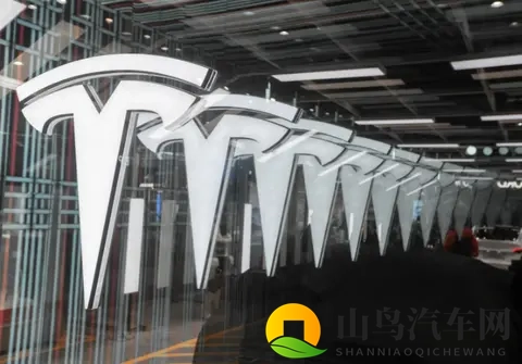 特斯拉10月销量回落，国产品牌崛起下的旺季新解-2