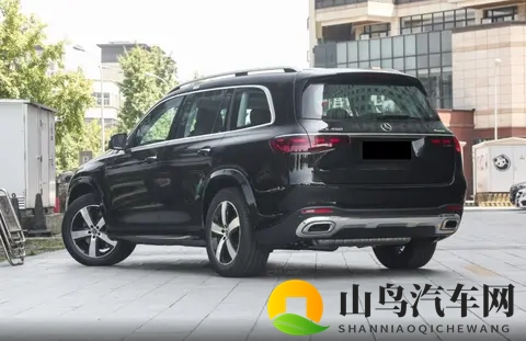 2026款奔驰GLS上市，入门车型配置提升，售价不变依旧自信-2