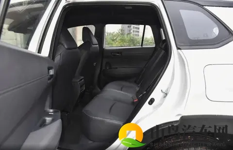 “新面具”,静态解读丰田锋兰达,单月销量稳定1W+-1