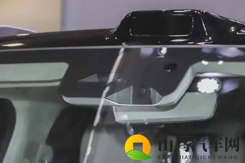 5 米车长 + 173 英寸吸顶屏！捷途纵横 G700 露营、商务，一台车全搞定-2