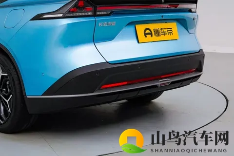 试驾深蓝L07：续航1500km，配华为辅助驾驶，实力如何？-1