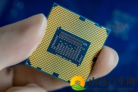 谁在给全球汽车业“断芯”?-2