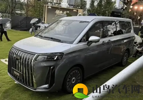 北汽制造锐胜 M8 将于 11 月 5 日开启预售-2