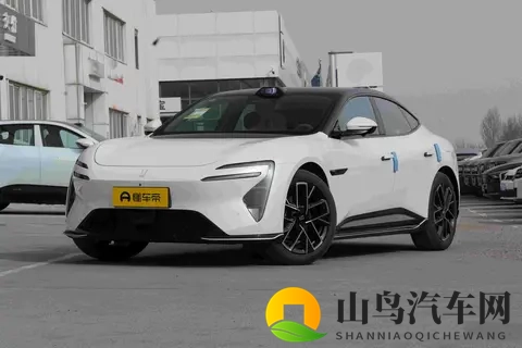 阿维塔06 Elite上市，价格没降反而加料，华为智驾真能打？-3