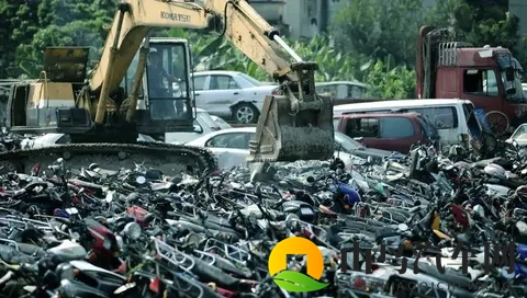 摩托车三大争议:13年报废、驾考难、禁摩令,2亿骑士的出行之问-1