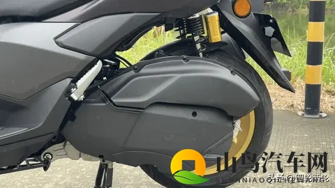 7980元，诺维娜M9，150水冷运动踏板。-3