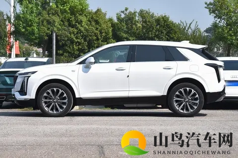 凯迪拉克XT5全系车型配置差异分析，哪个版本更适合你-3