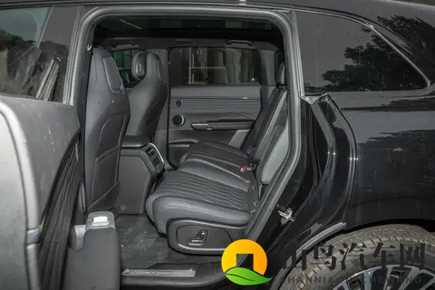 2025款星纪元ET：20万级价格，百万级豪华体验-1