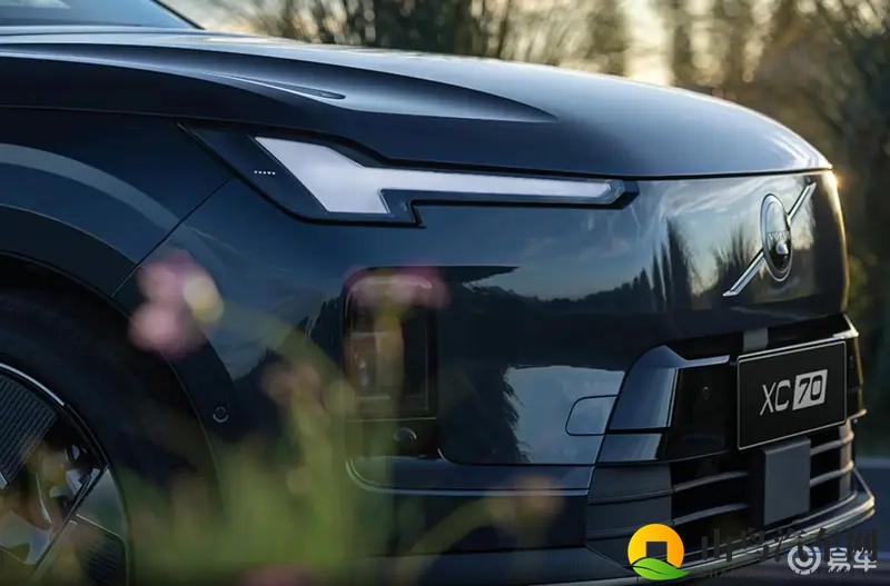近15万优惠！解读炫酷新沃尔沃中大型SUV，未来感爆棚-1
