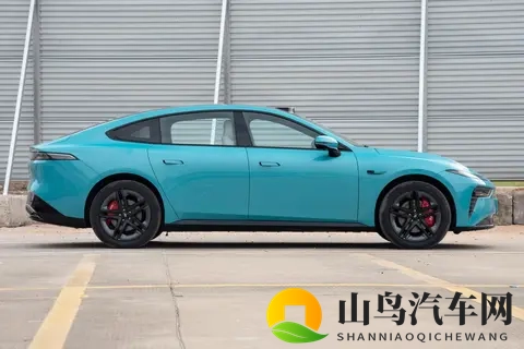 15万左右想买纯电车?这款新车能上绿牌,动力、配置都均衡-2