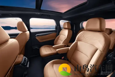 吉利第三代豪越L亮相 中型SUV 提供15T_20T动力 搭载Flyme Auto-3