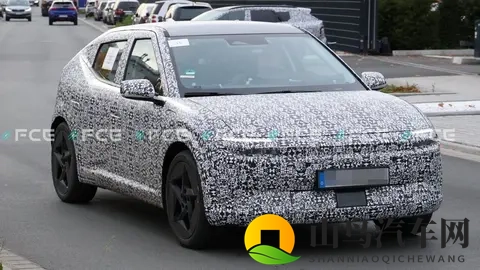 现代IONIQ 3谍照曝光：续航450-600公里，与比亚迪海豚竞争-1