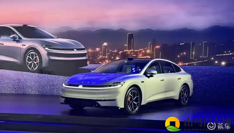 长安启源A06，10-15万级家轿新宠？超长续航智驾体验-1