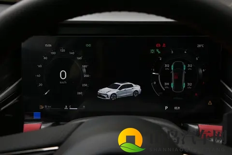 领克03 2026款 20TD AT Ultra：性能与智能兼备的紧凑型轿车-1