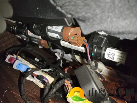 少妇mdmS丰满hdfl丨m：新能源汽车佼佼者，智能安全领跑未来-3