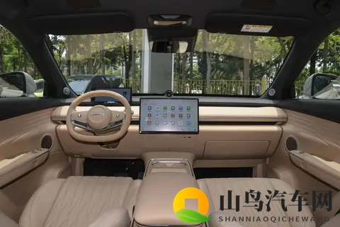 新势力的配置+豪华车的底盘,2025款星纪元ET被严重低估?-3