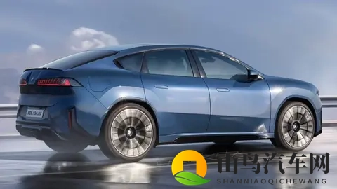 宝马第二款纯电轿跑SUV:iX4渲染图首曝,溜背造型、运动风格-1