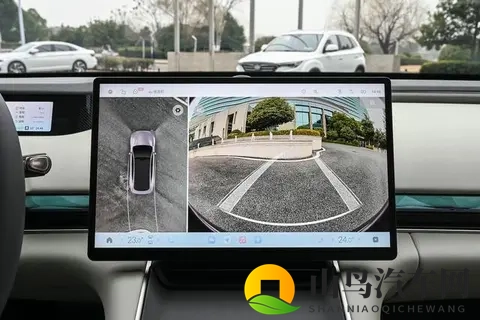 1528万起，云台底盘+黄金增程＋猎鹰辅助驾驶，试驾25款星纪元ES-1