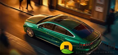 全新一代吉利帝豪开启预售 换装15T发动机 限时先享价689万起_-3