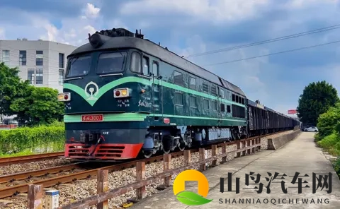 月销仅90万辆！卷出天际的新能源车，销量却被燃油车强势反超-2