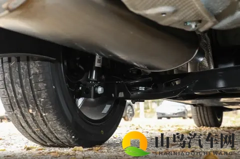 新款宝来上市，售价不变，15T动力总成保留，6个喇叭减配成了4个-3