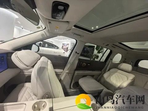 智己LS9实车静态体验，LS7车主哭晕在厕所-3