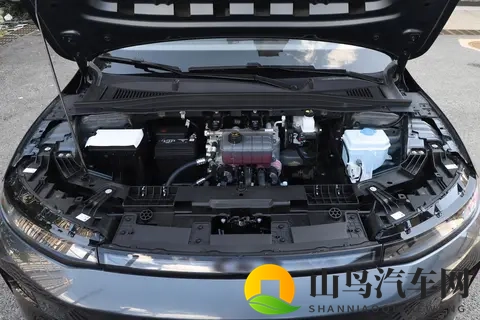 售价1198万,续航650km,配激光雷达,零跑B01值得选吗?-2