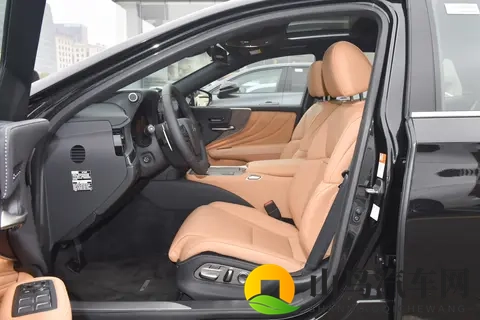 一次性说清楚 雷克萨斯LS500h 新车选购指南 四个配置如何选？-1