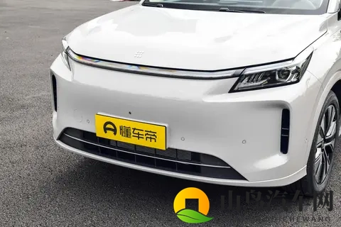 选车不纠结!12万级插混SUV市场再添猛将,第三代蓝电E5 PLUS来了-3