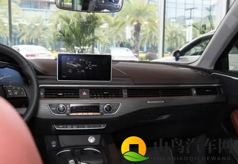 奥迪A4L疯降14万！18万开德系四驱豪车。-1