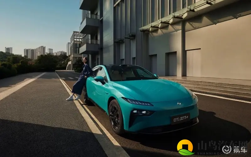 东风奕派eπ007+,为何敢称第一台“百万”四驱轿跑?-1