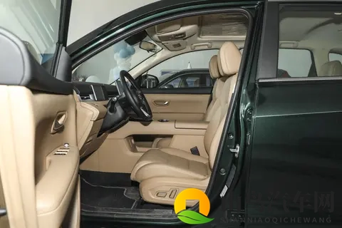 限时仅1198万!这台插混SUV能当移动别墅,家用太香了-1