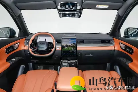 第五代瑞虎8正式开卖!尺寸暴涨,双面设计,999万起要颠覆市场-2