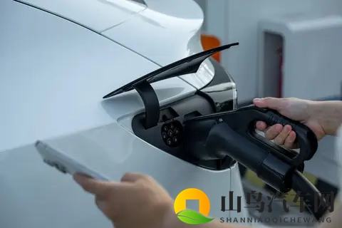 中国电动车充电枪超1800万把，够用了吗？-1