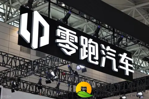 零跑Lafa5不再定义用户年龄，只要心态正确60、80、00后都是用户-3