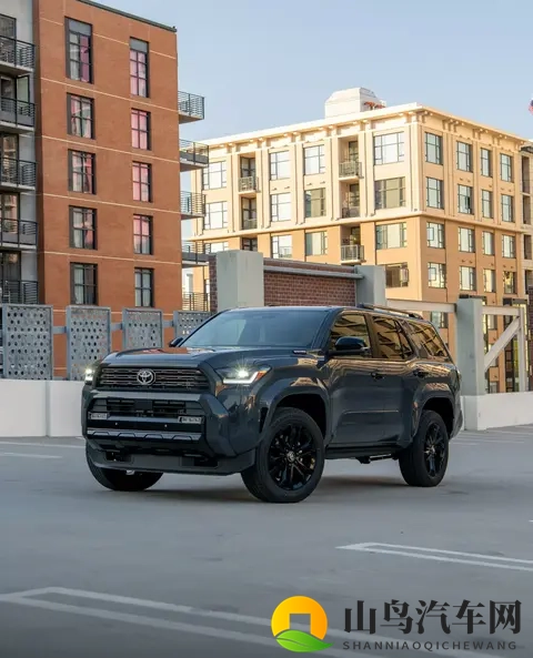 2026款丰田4Runner：约29.6万元起，2.4T混动+8AT，功率331马力-2