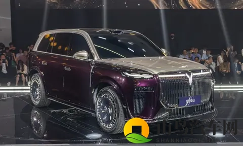 旗下一号SUV强势登场！岚图泰山锁定50万级豪华榜？-3