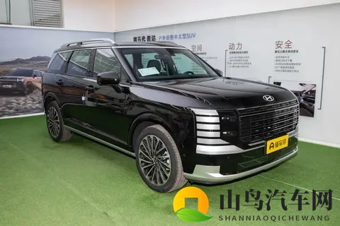 现代帕里斯帝,25T+四驱,六座布局,油耗784L-3