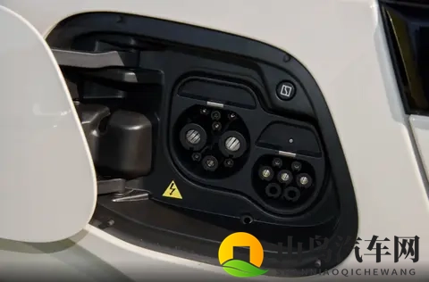 六十路の高齢熟女の社会的地位：成熟女性崛起，汽车设计界新力量-3