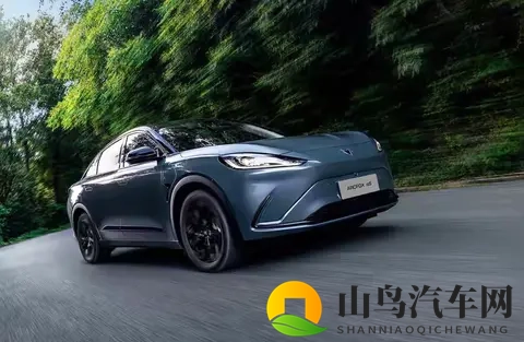 北汽蓝谷冰火两重天：小车卖爆狂亏300亿，高端遇冷陷生死局-2