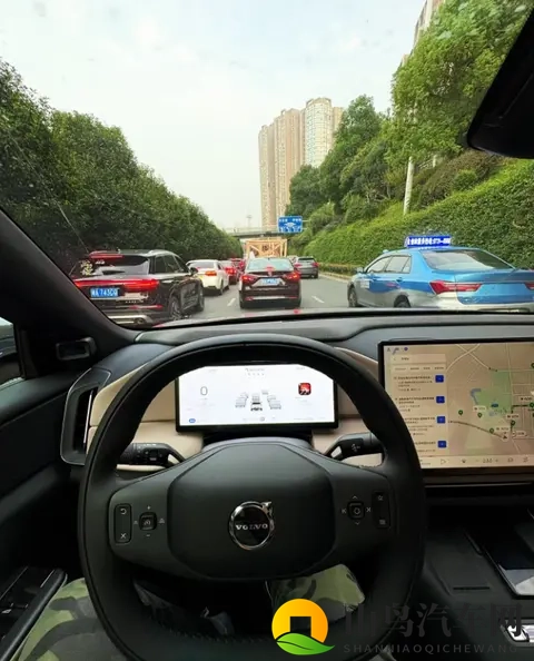 黄色的app下载：汽车爱好者新宠：下载平台引领潮流-1