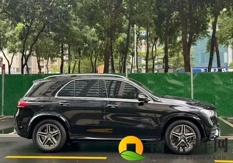 20款奔驰GLE450，三年折损近半，39万多开回家香不香？-3