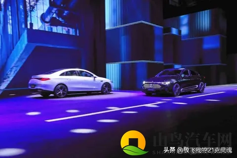 奔驰全新纯电来袭,259万起,豪华舒适很香-1